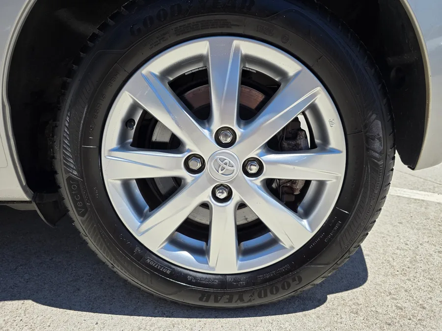 Toyota yaris  occasion — photo 12