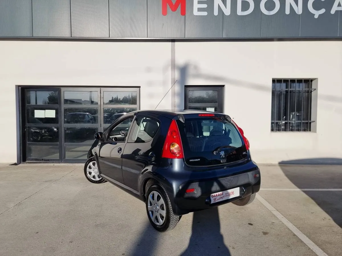 Peugeot 107 2011 — photo 3