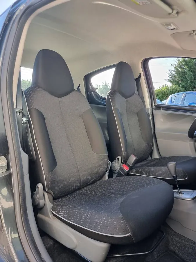 Peugeot 107 2011 — photo 5