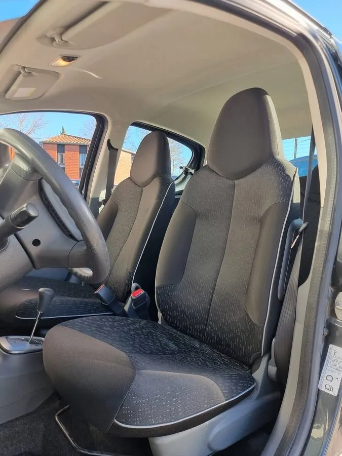 Peugeot 107 2011 — photo 7
