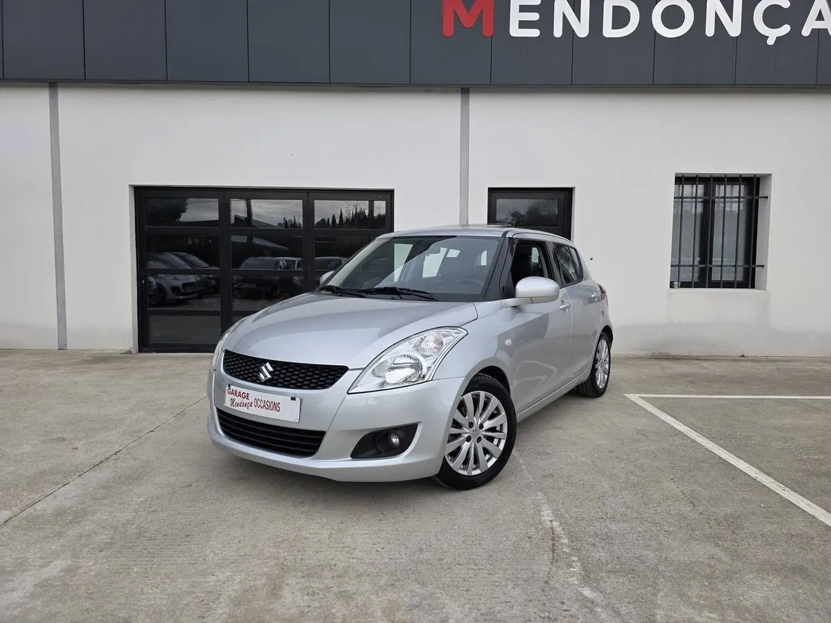 Suzuki Swift 2012 — photo 2