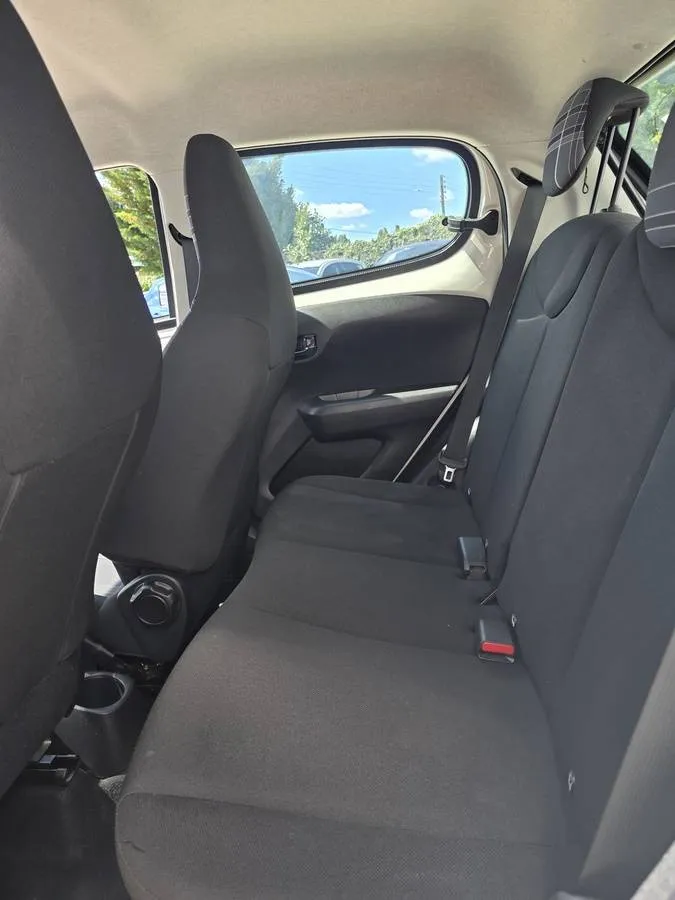 Peugeot 108 2017 — photo 8