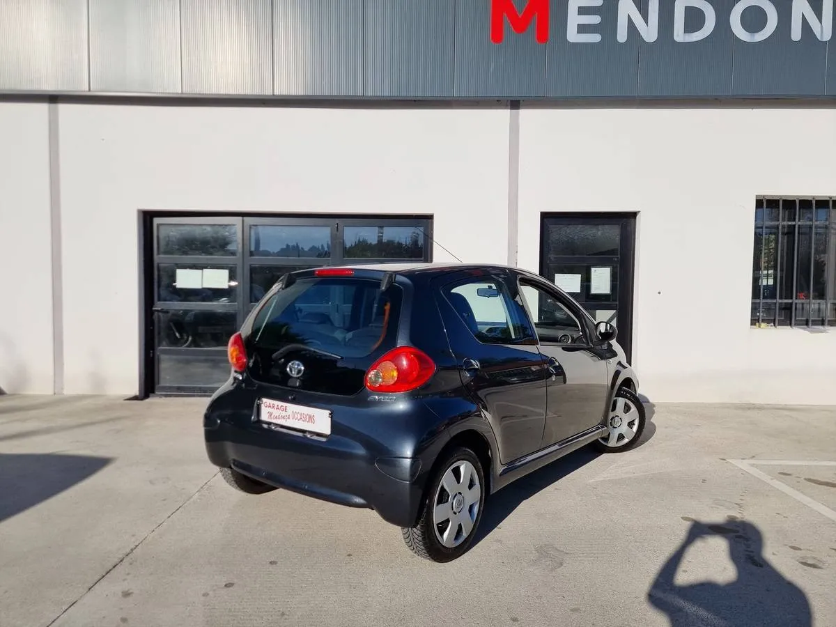Toyota AYGO 2008 — photo 3