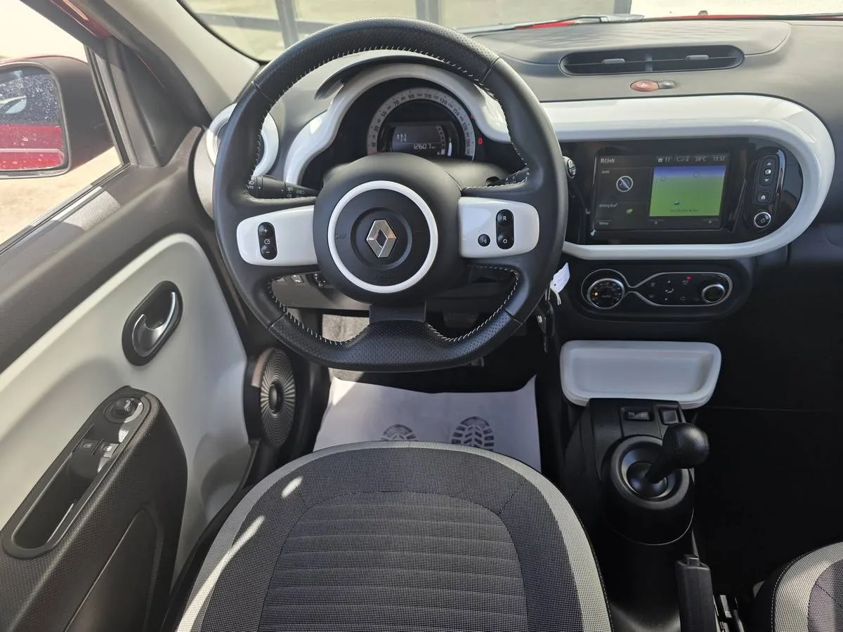 Renault Twingo 2019 — photo 7