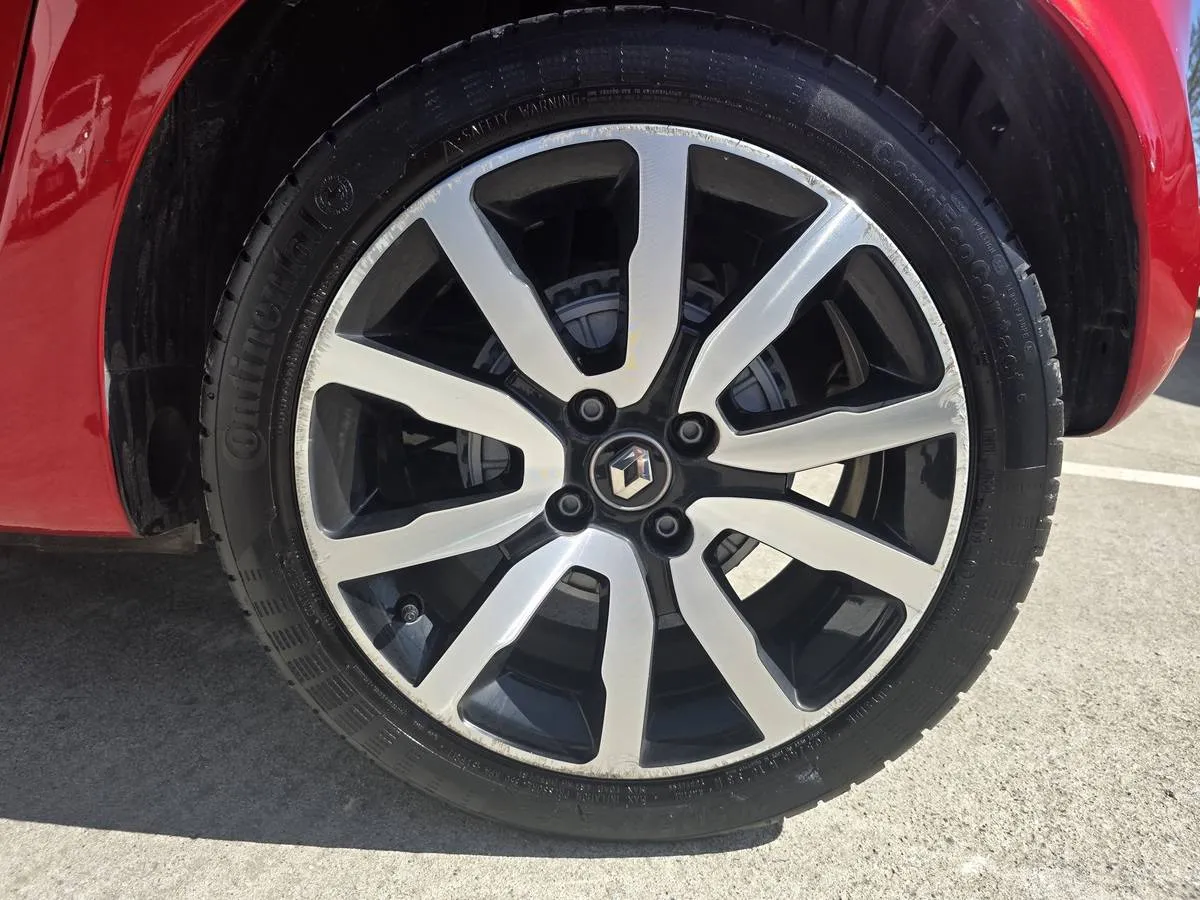 Renault Twingo 2019 — photo 10