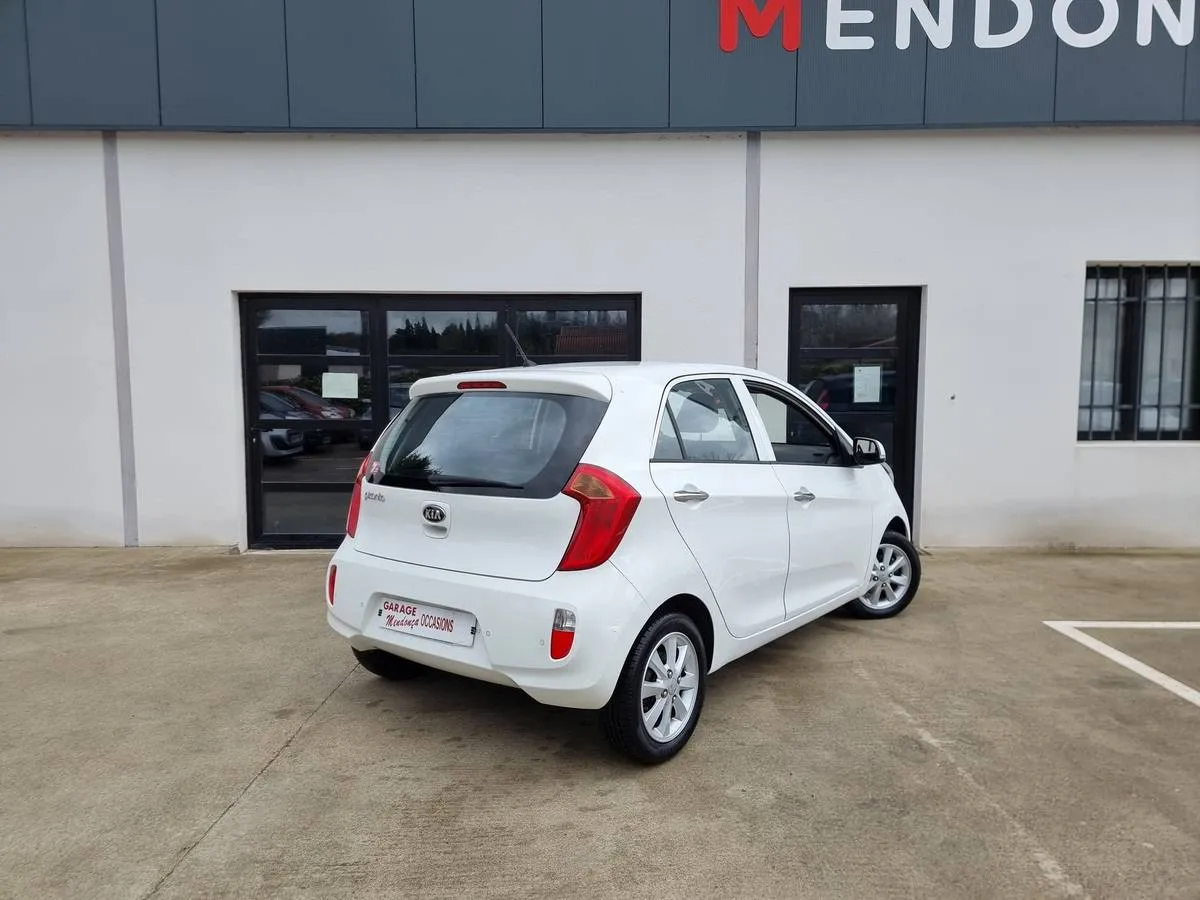 Kia Picanto 2012 — photo 3