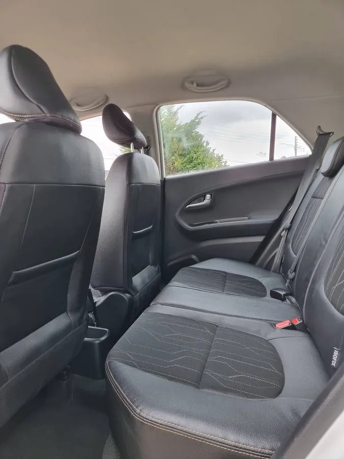 Kia Picanto 2012 — photo 8