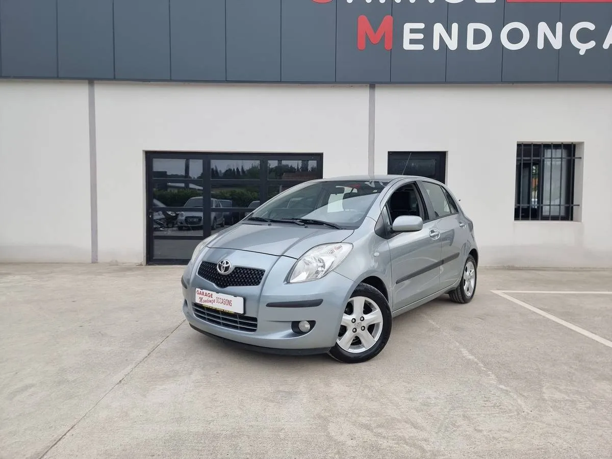 Toyota Yaris 2007 — photo 2