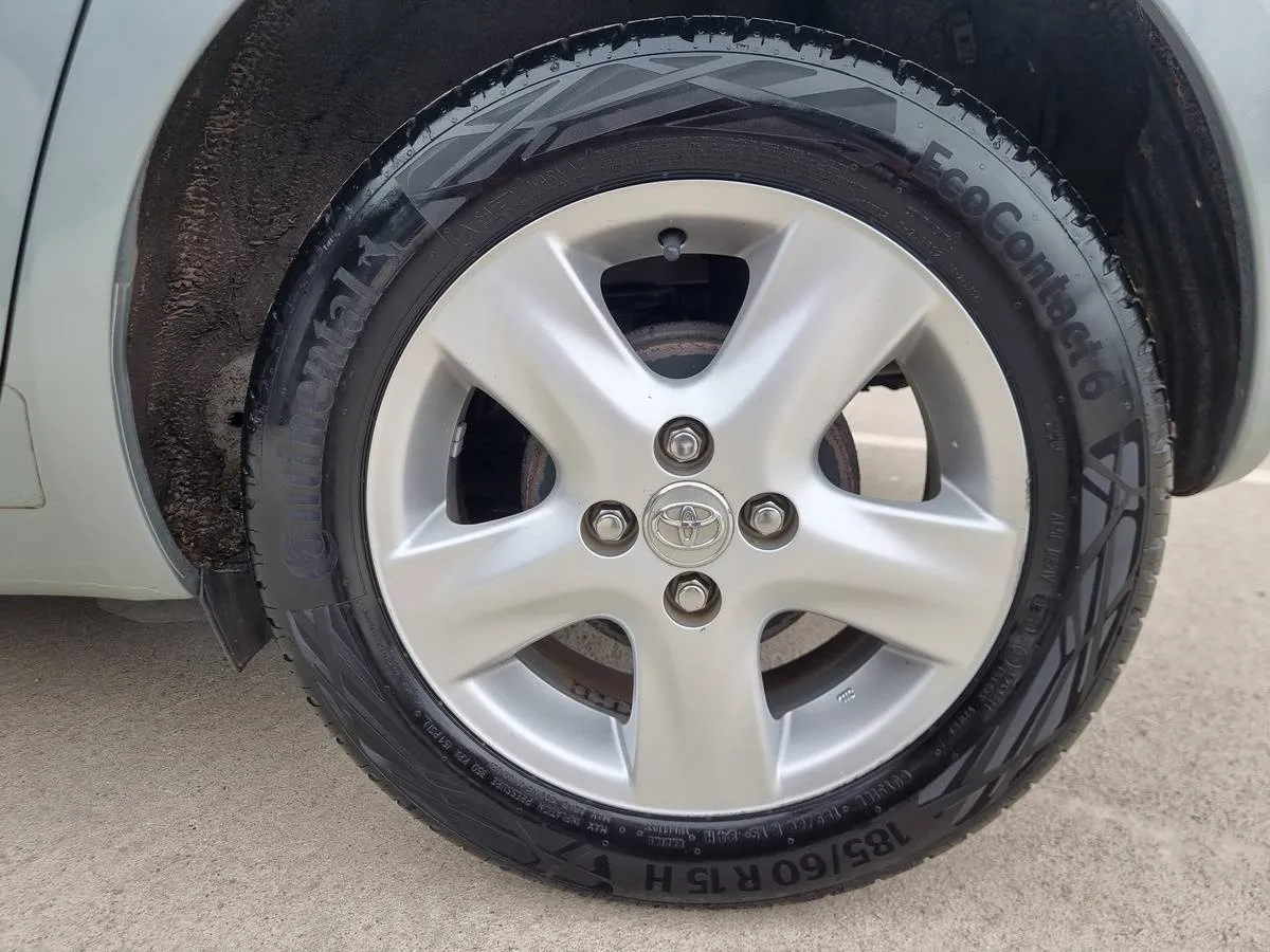 Toyota Yaris 2007 — photo 9