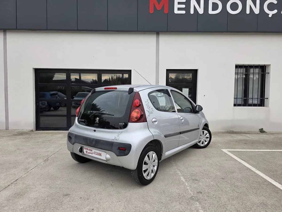 Peugeot 107 2014 — photo 4