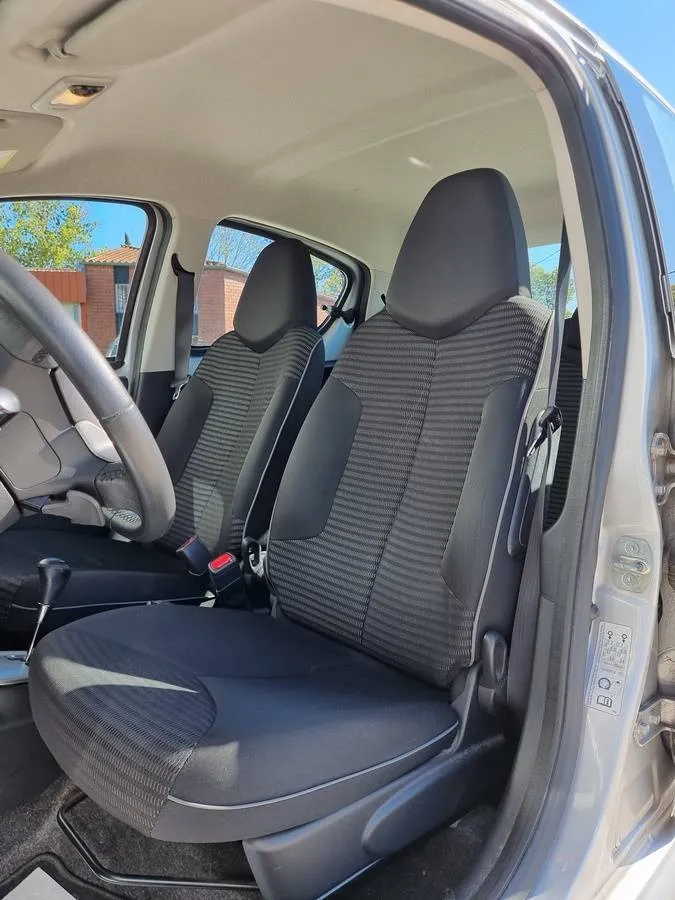 Peugeot 107 2012 — photo 7