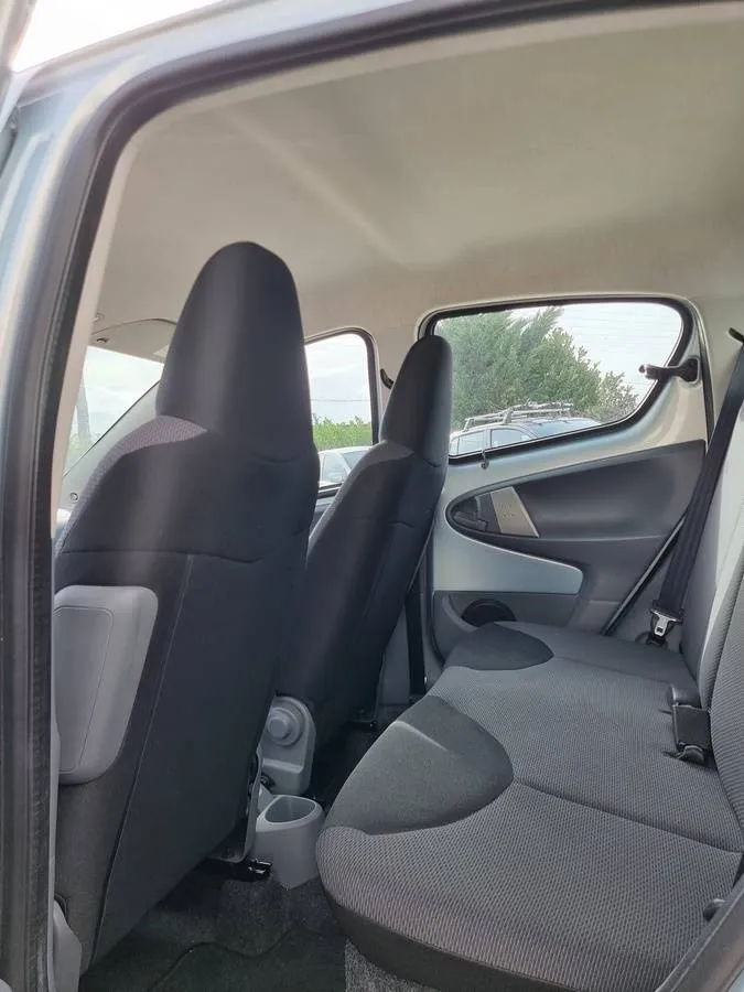 Toyota AYGO 2007 — photo 8