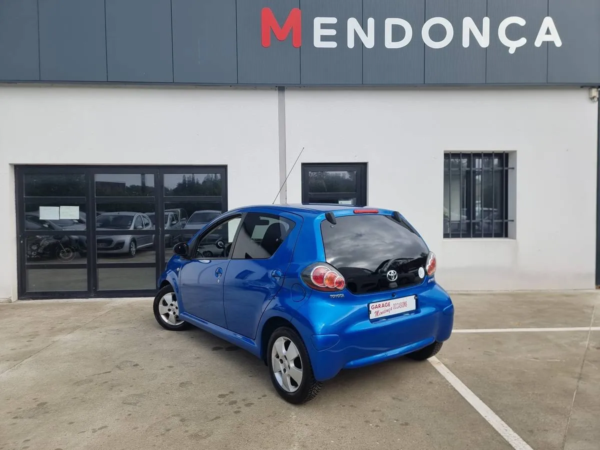 Toyota AYGO 2011 — photo 4