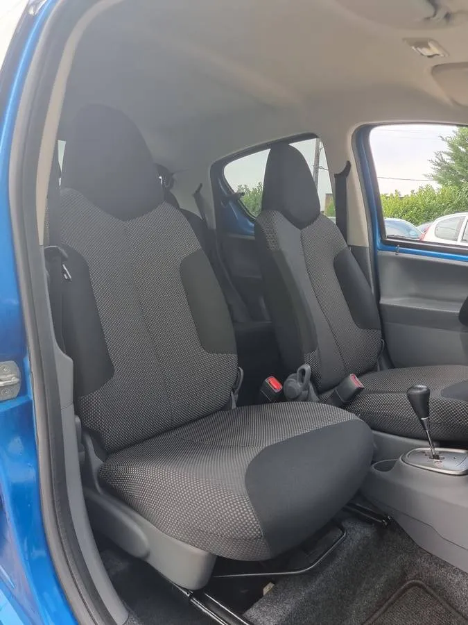 Toyota AYGO 2011 — photo 5