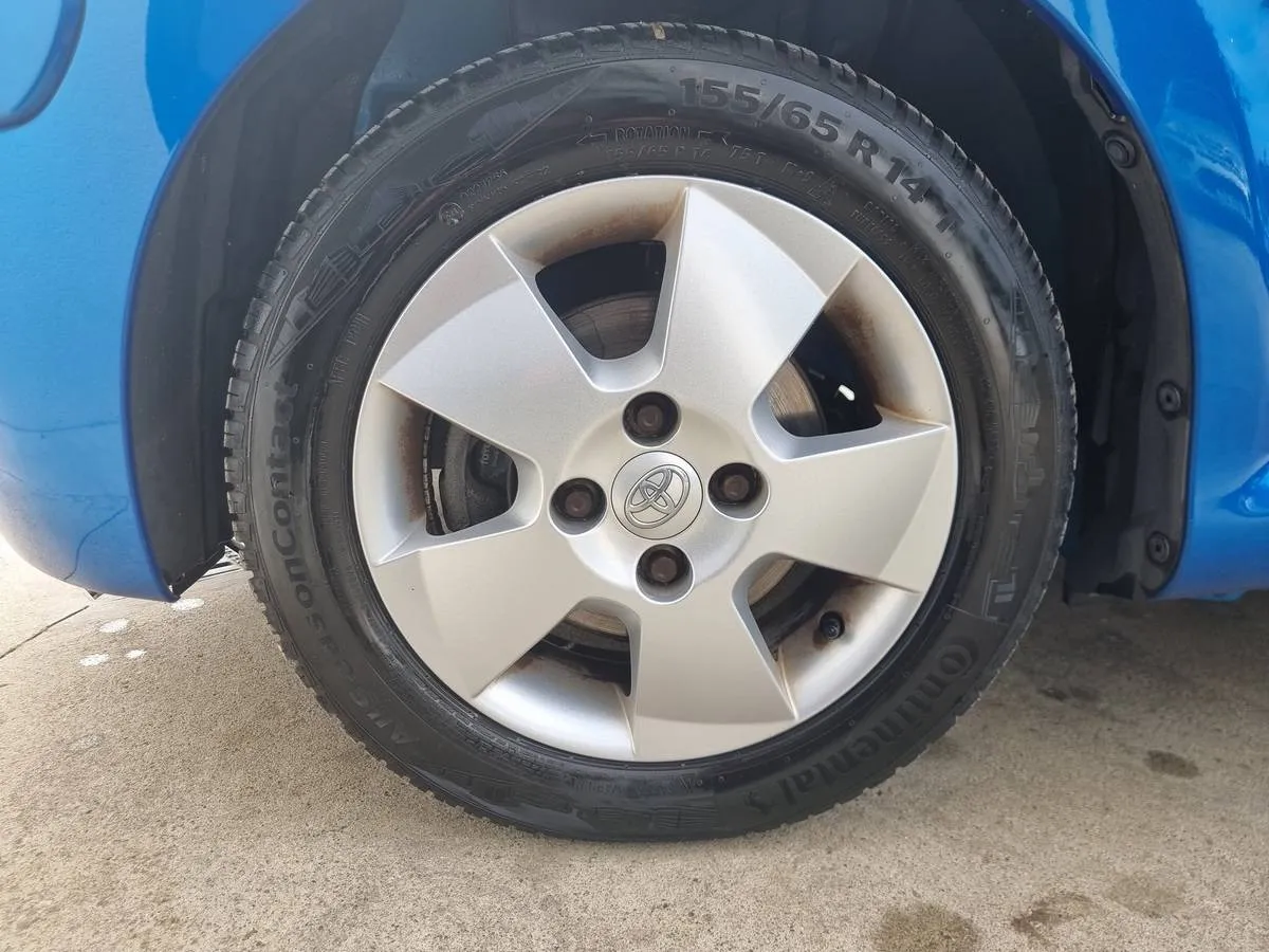 Toyota AYGO 2011 — photo 9