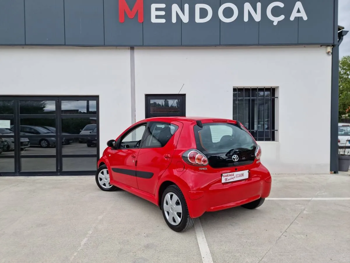 Toyota AYGO 2009 — photo 3
