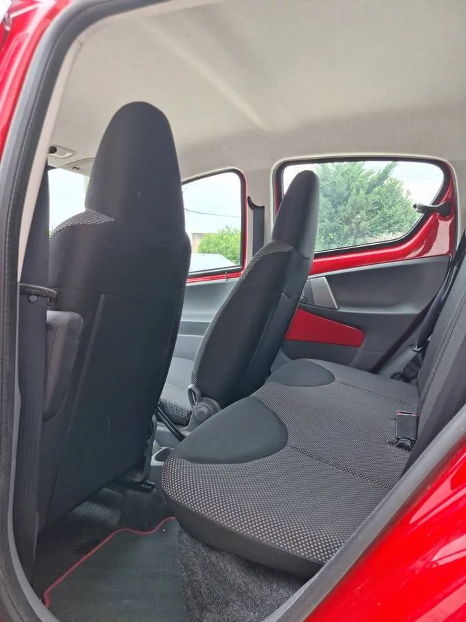 Toyota AYGO 2009 — photo 8