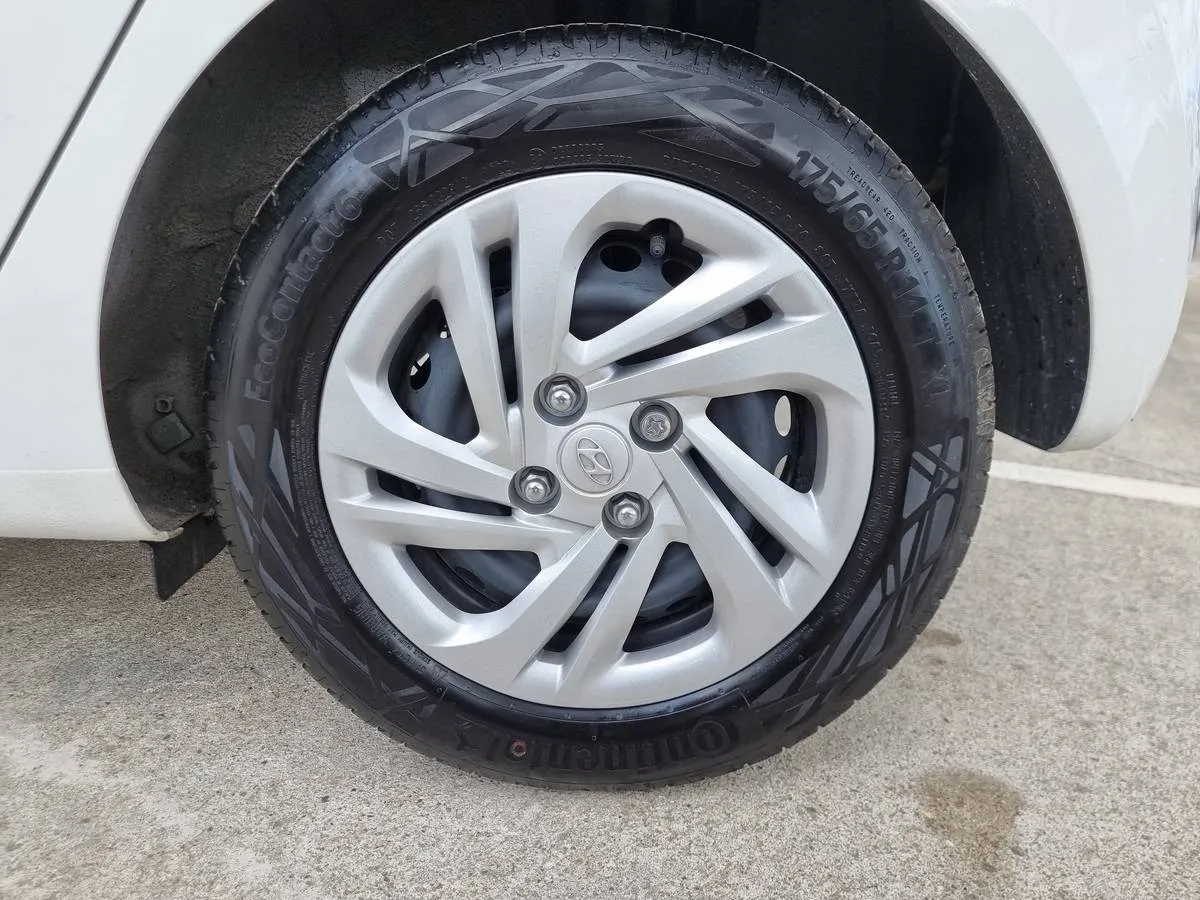 Hyundai i10 2022 — photo 10