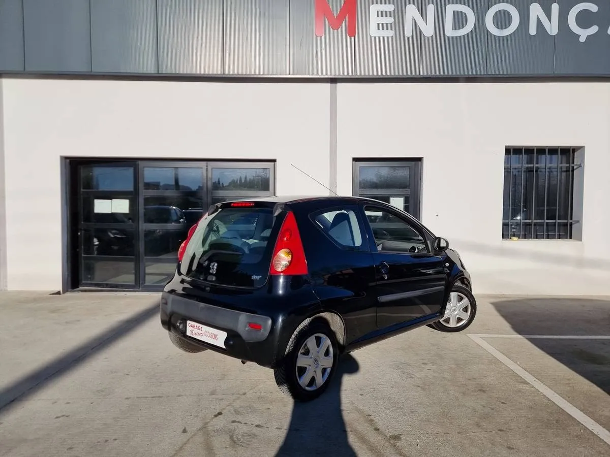 Peugeot 107 2008 — photo 3